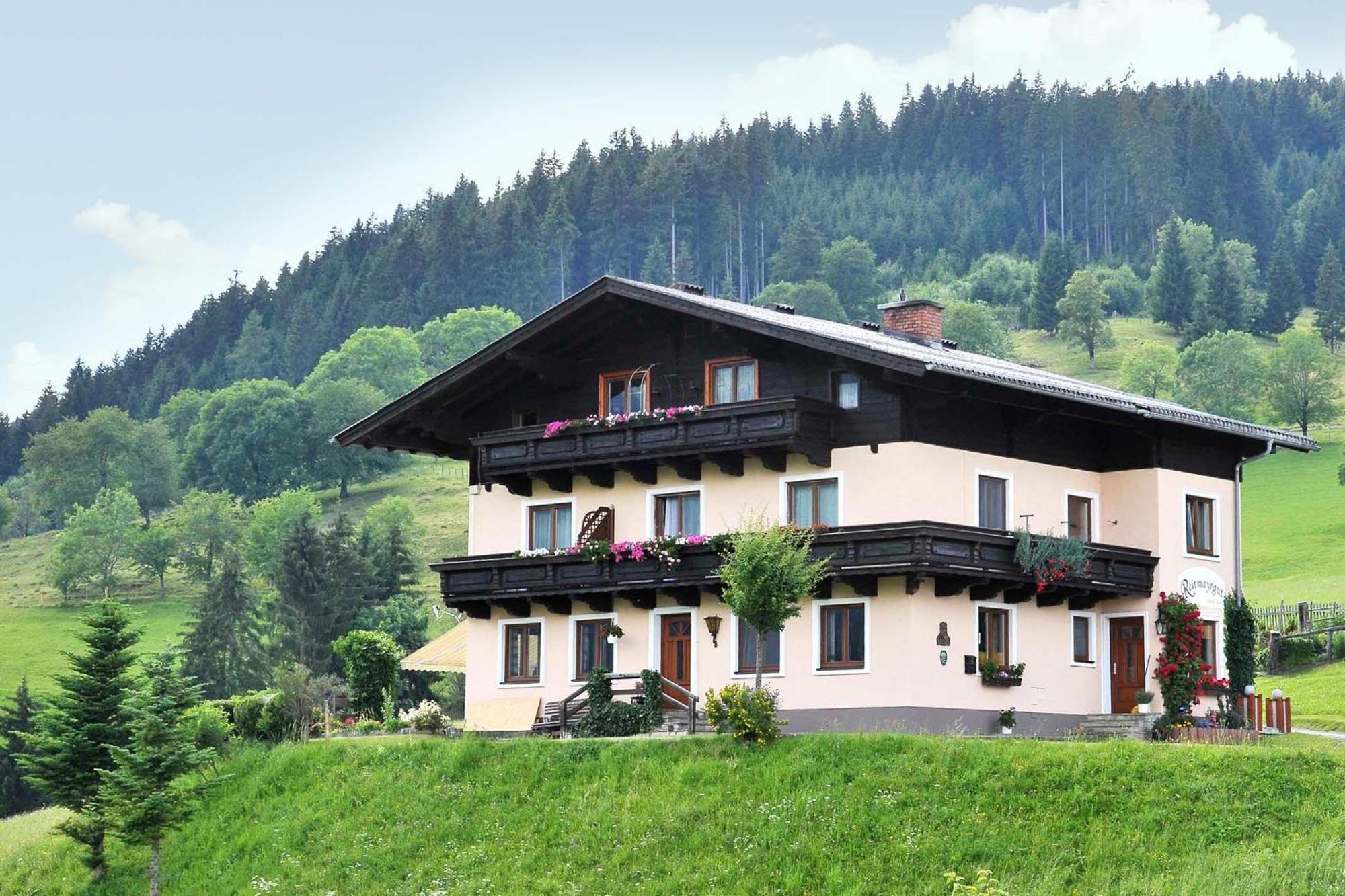 Bio-Bauernhof Reitmayrgut Goldegg Exterior foto